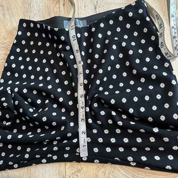 Anthropologie Daisy Print Mikayla Cropped Flare Pull on Pant Black XS - Picture 9 of 10